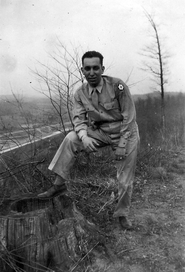 Seymour Bernstein in Oak Ridge in 1945